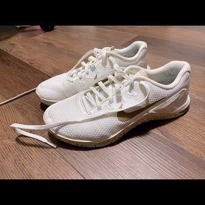 Training shoes Nike metcon 4 white gold
